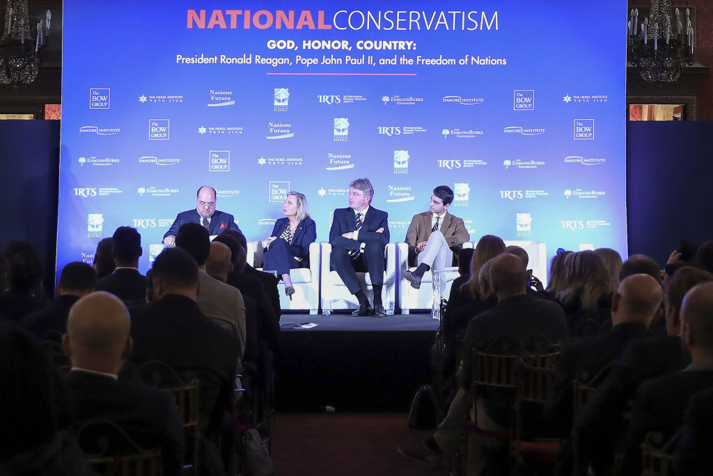 Populist smears of an unpopular elite