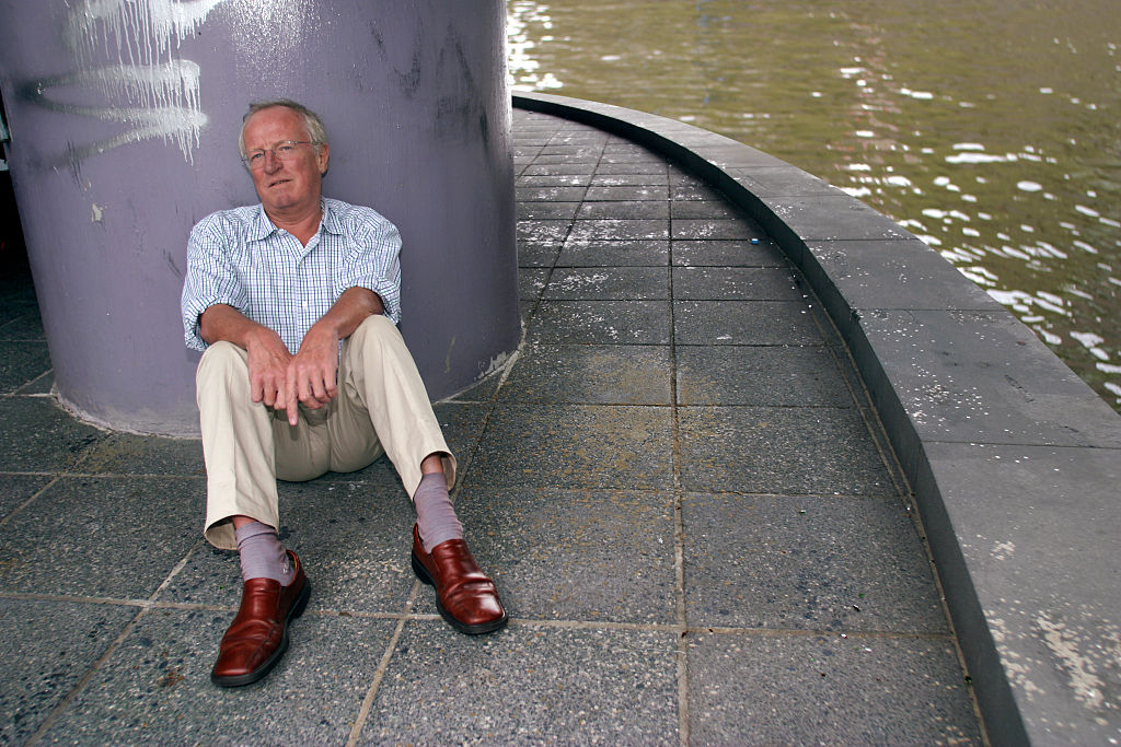 Robert Fisk: Middle East correspondent or novelistic storyteller?
