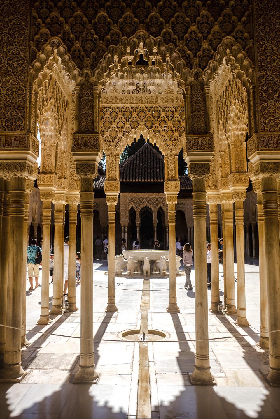 Light and shade of a complex Eden