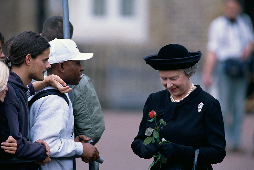 The Queen contra modernity