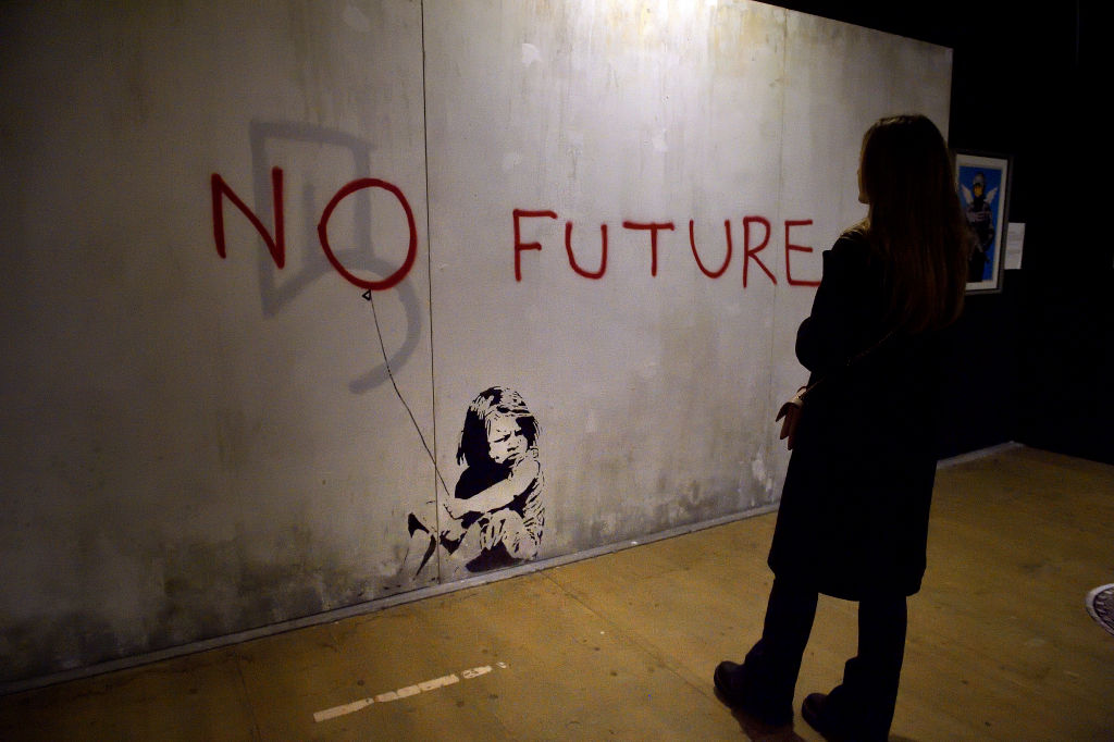 Performance politics (with Lola Salem)