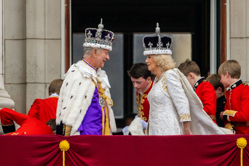 Peers_Robes  Queen elizabeth, Royal queen, Queen of england
