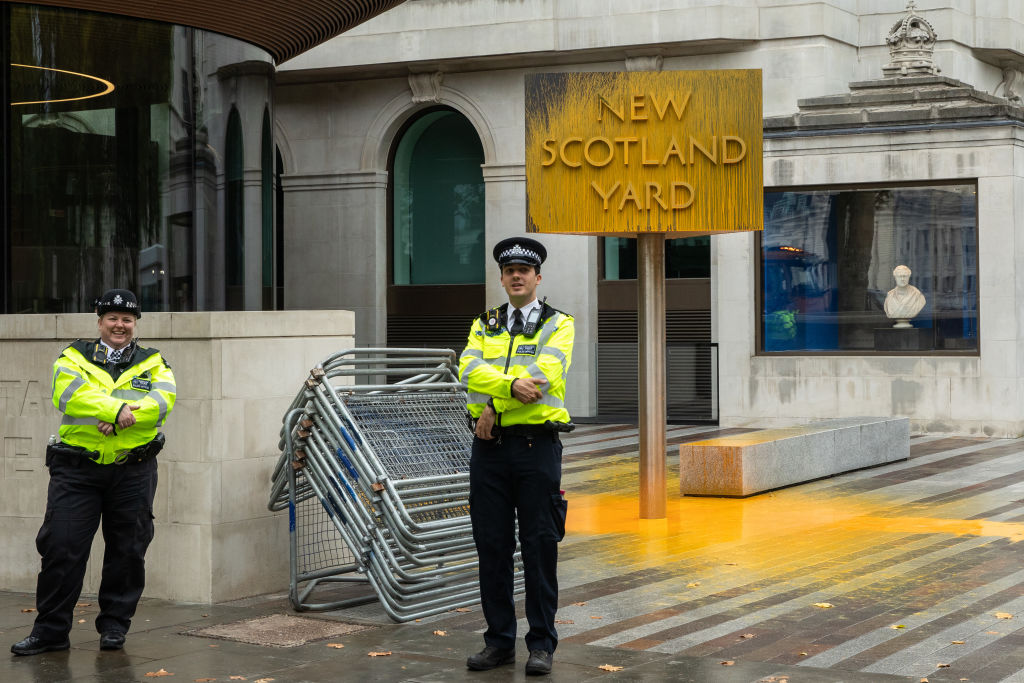 Those who can&rsquo;t, police