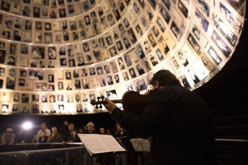 The children of Terez&iacute;n