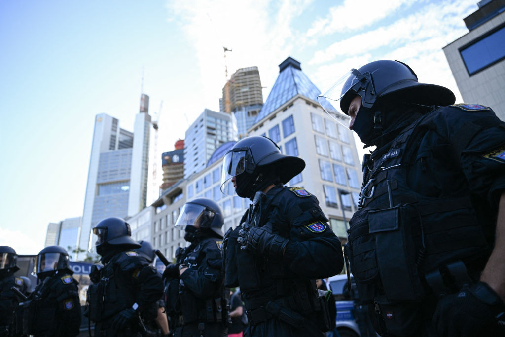 Fear and tension in Frankfurt