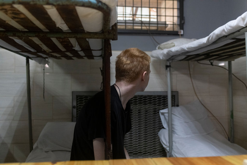 Keep prisoners of war off social media