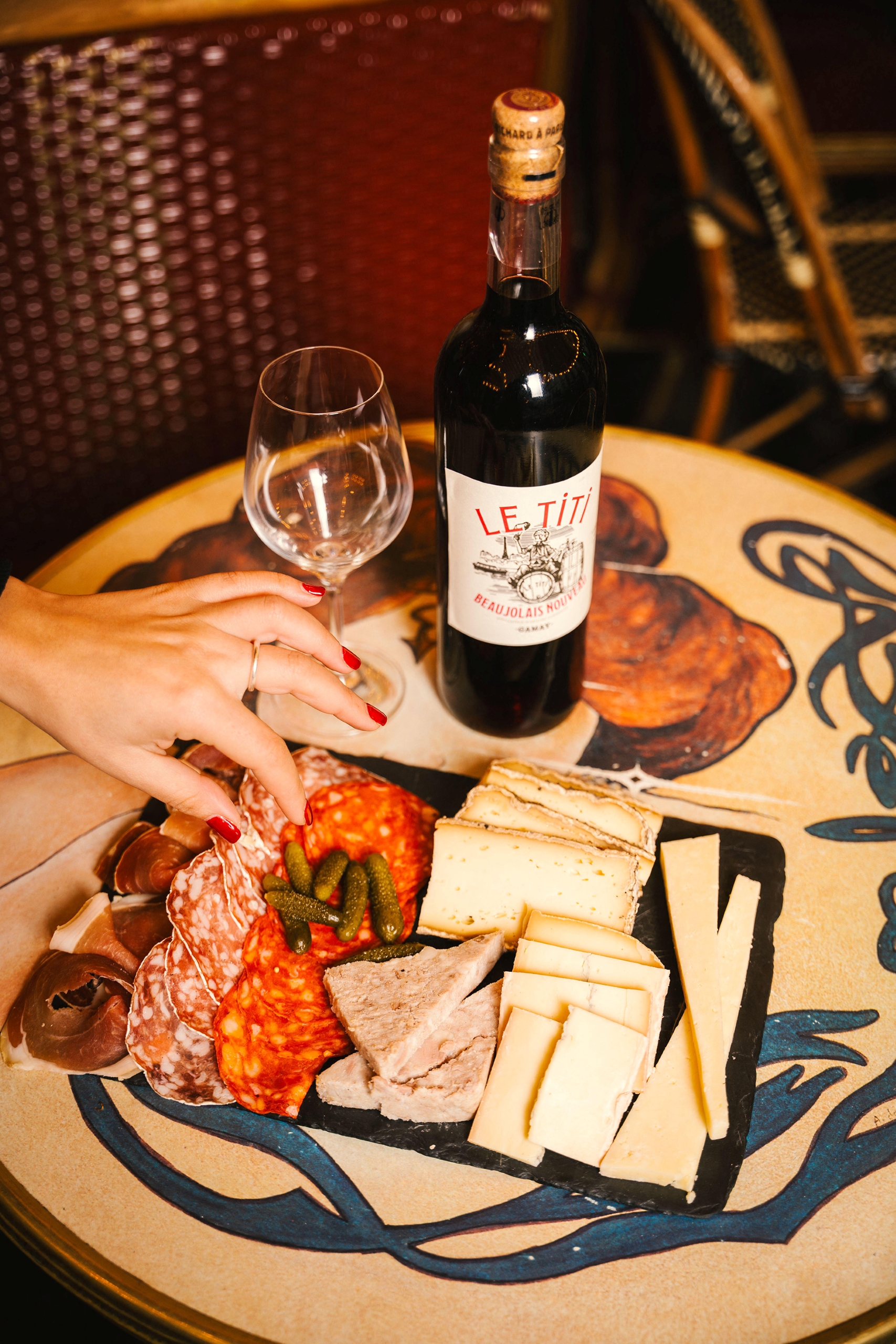 Food pairing is folly